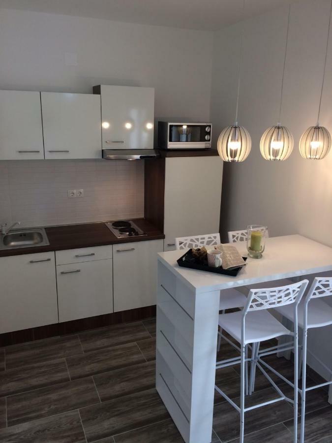 Bdm Apartment Drage Luaran gambar