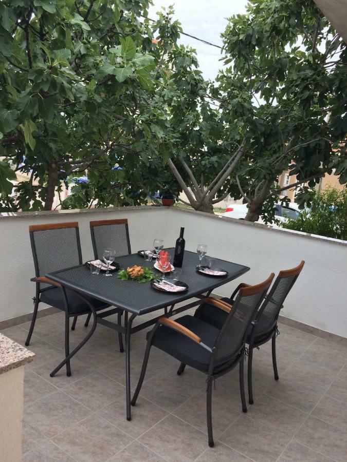 Bdm Apartment Drage Luaran gambar