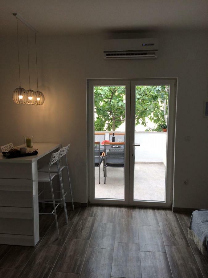 Bdm Apartment Drage Luaran gambar