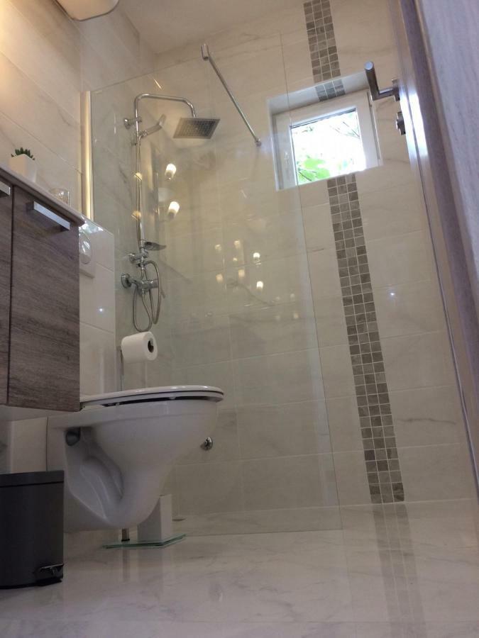 Bdm Apartment Drage Luaran gambar